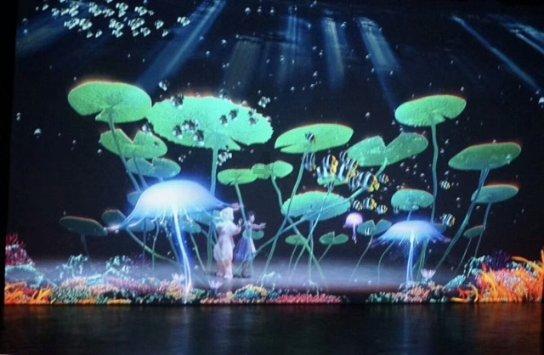 华夏银行长春九台路支行开展“送春联 入社区 金融知识进万家”主题党日活动